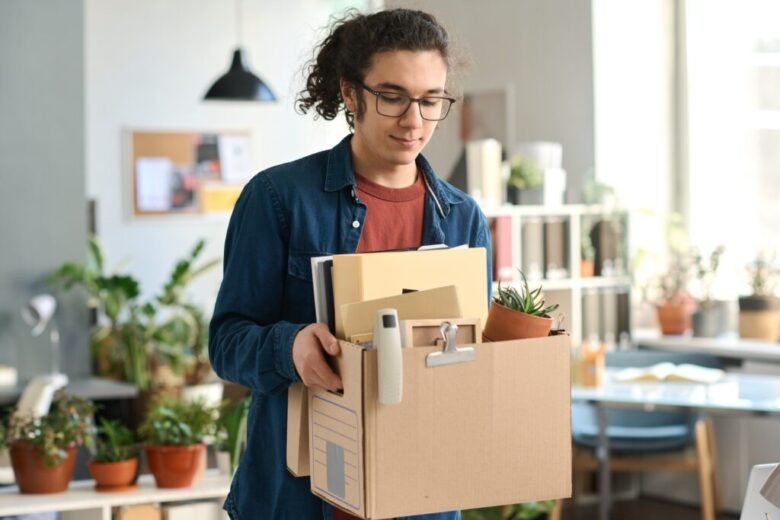 Can You Money Out Your 401(ok) if You Stop?