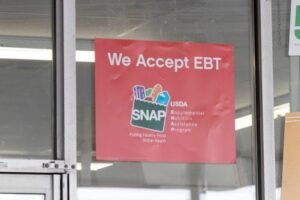 SNAP Earnings Limits Can Minimize Off Advantages Even When Your Pay Solely Rises Barely — A 1-Particular person Family Restrict Is Now ,330 Web a Month