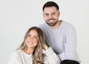 This Husband-Spouse Duo Made 0,000 in Income in a Minute